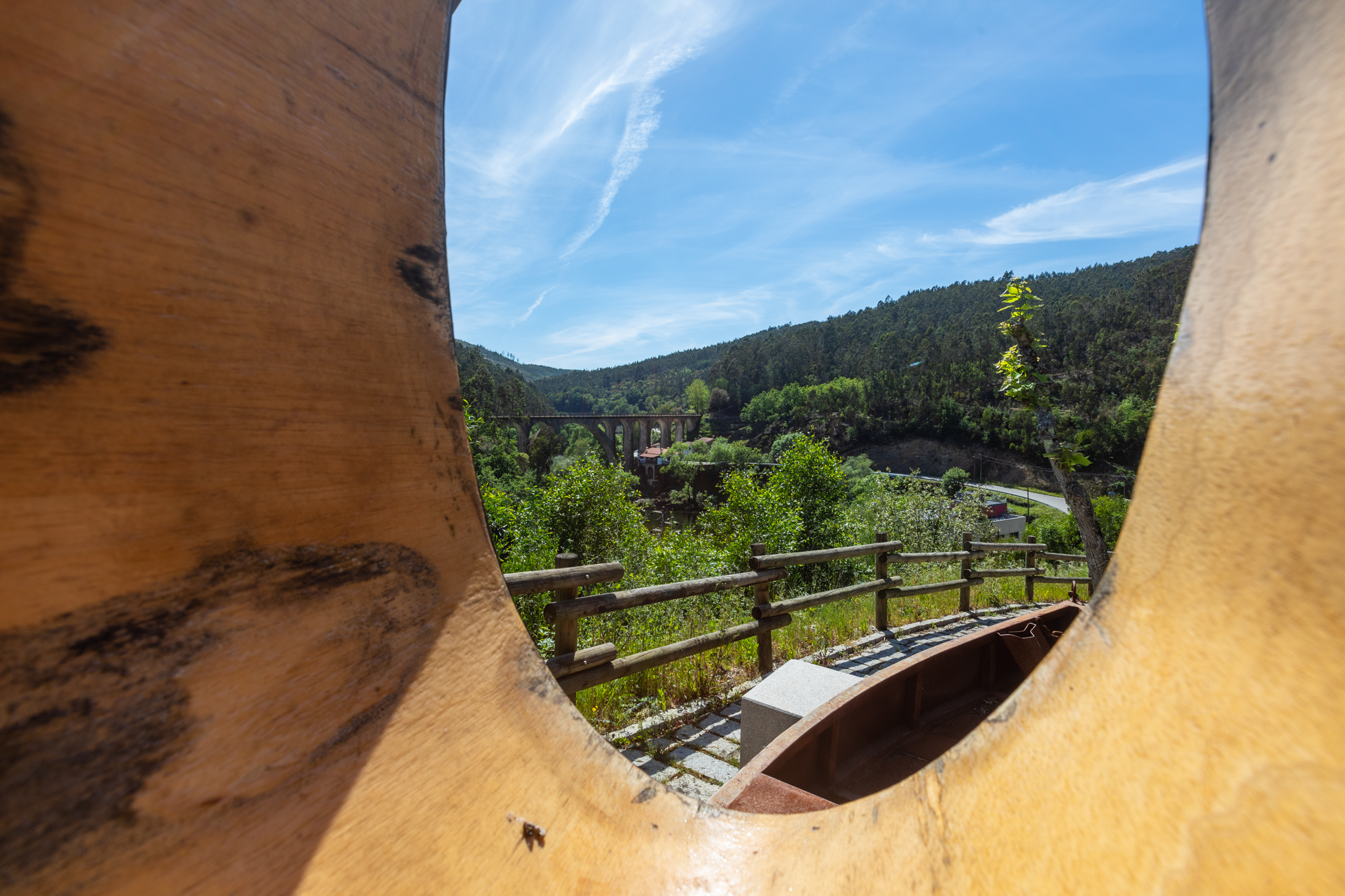 Instalación artística - Homenaje al barquero del río Vouga