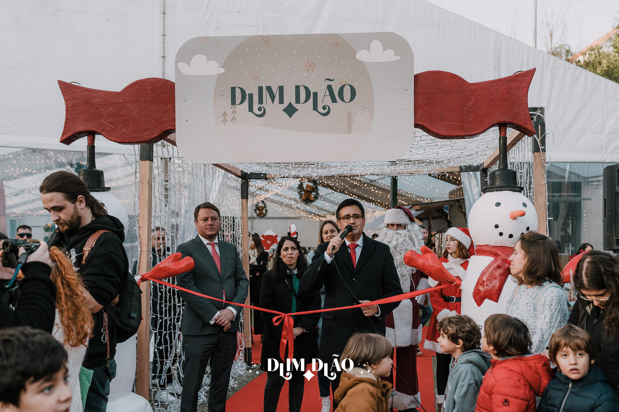 Vila Natal Dlim Dlão/ Christmas Lights and Christmas Campaign (Local Trade)