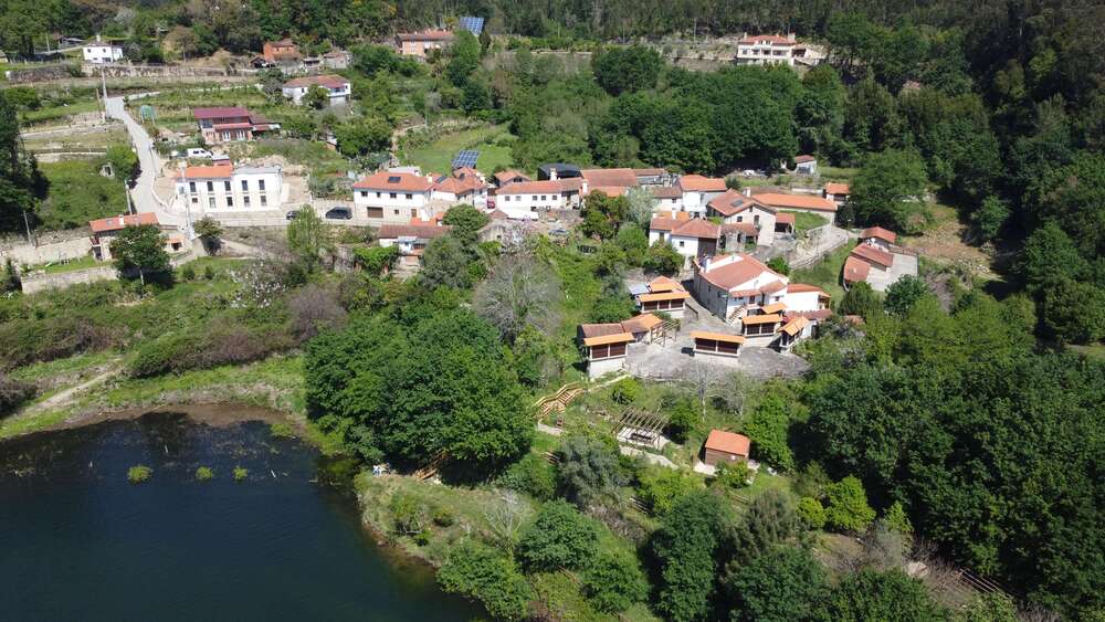 Village d'Amiais - L'aire de battage communautaire